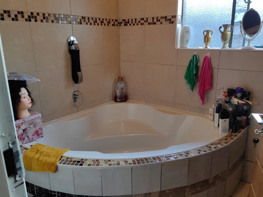 3 Bedroom Property for Sale in Rocklands Free State